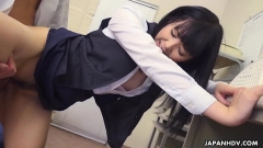 หนังโป๊ หนัง x uncensored ญี่ปุ่น สาวน้อยเด็กฝึกงานถูกหนุ่มในออฟฟิตจับเย็ดหี